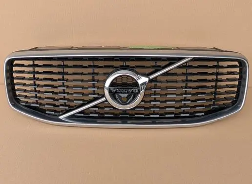 Volvo XC60 Front bumper upper radiator grill 31457464 31457607
