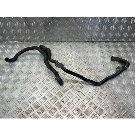 Volkswagen Tiguan Engine coolant pipe/hose 5N0121070F