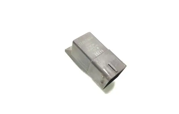 Glow plug pre-heat relay