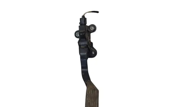 Mitsubishi Outlander Accelerator throttle pedal MN101543 07066C3A