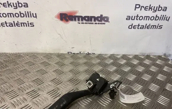 Volkswagen Caddy Indicator stalk 1K0953513