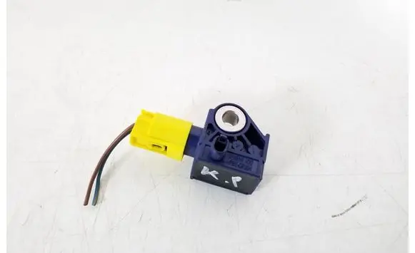 Mercedes-Benz GLK (X204) Airbag deployment crash/impact sensor A2128204926
