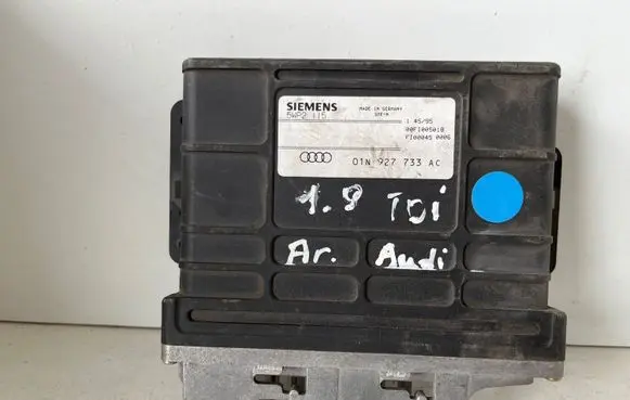 Volkswagen PASSAT B5 Gearbox control unit/module 01N927733 00E1005018 FI000450006