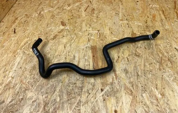 Volvo XC90 Engine coolant pipe/hose 31338391