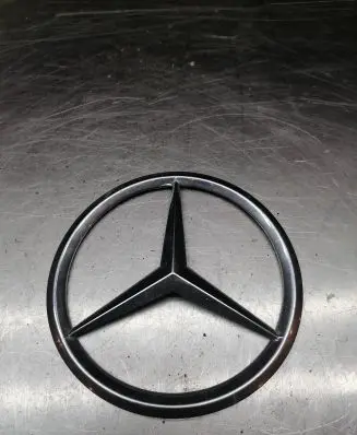 Mercedes-Benz C W203 Manufacturer badge logo/emblem A2038800086