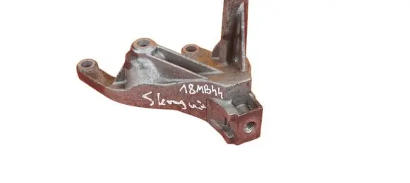 Ford Focus Gearbox mounting bracket CV617M125UB M1DA