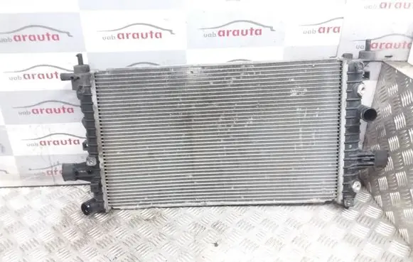 Opel Astra H Coolant radiator 13145210 3121C 8135