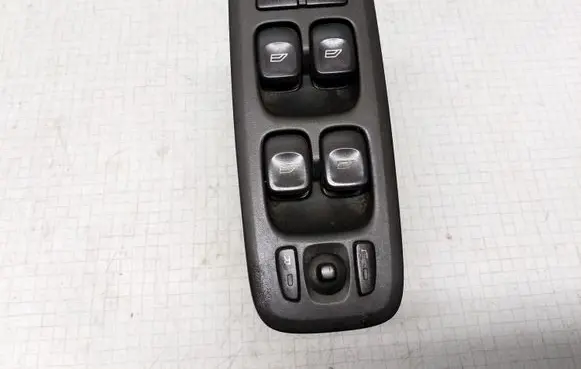 Volvo V70 Electric window control switch 09193383 30658146