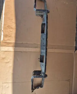 Volvo C30 Radiator support slam panel bracket 31253659