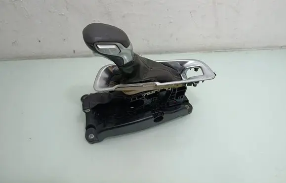 Buick Encore GX I Gear shifter/selector 13534324