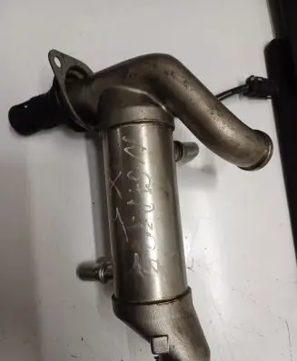 BMW 5 F10 F11 EGR valve 045384004