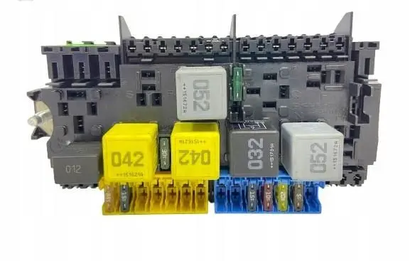 Mercedes-Benz B W246 W242 SAM control unit A2469067100