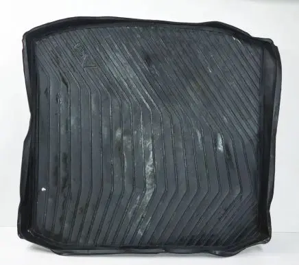Trunk/boot floor carpet liner