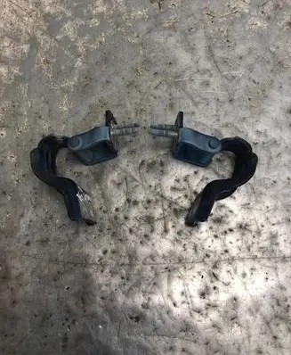 Volkswagen PASSAT B6 Tailgate/trunk/boot hinge 3C9827301D 3C9827302D