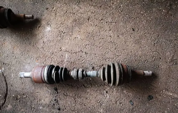 Nissan Maxima Front driveshaft