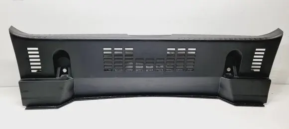 Renault Clio V Tailgate/boot lid lock trim 849205559R 849208047R