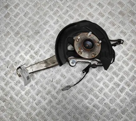 Lexus IS 220D-250-350 Front wheel hub 4320153010
