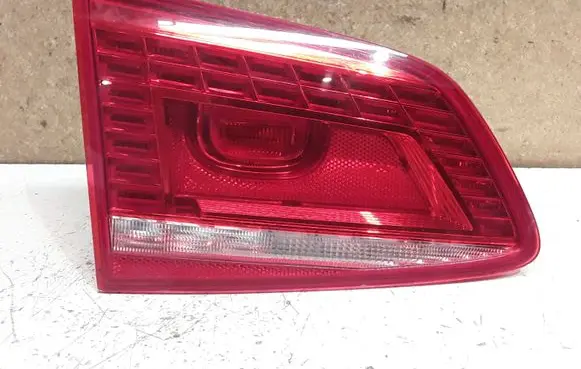 Volkswagen PASSAT B7 Tailgate rear/tail lights 3AF945307