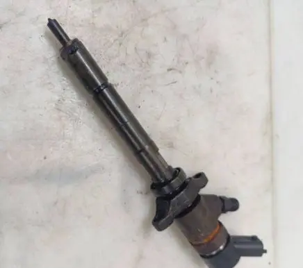 Opel Corsa C Fuel injector 0445110183
