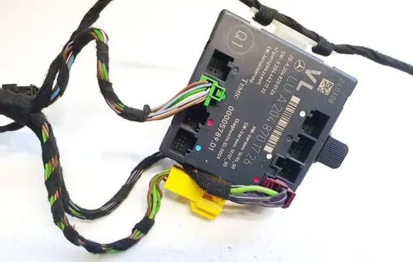 Mercedes-Benz C AMG W204 Door control unit/module a2048701726 a2048200126