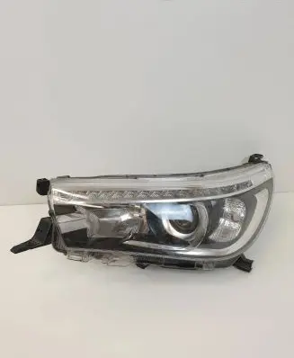 Toyota Hilux (AN120, AN130) Headlight/headlamp 1810221 810700K732