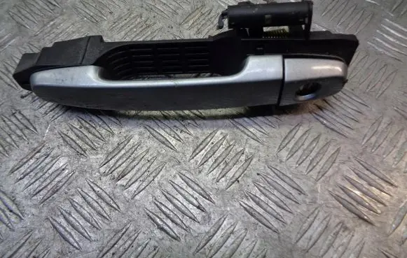 Toyota Avensis T250 Front door interior handle