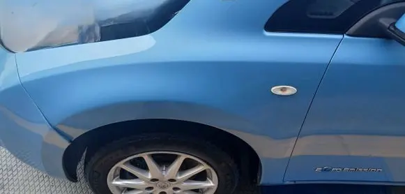 Nissan Leaf I (ZE0) Fender LEAFBLOTNIKPRZEDNI