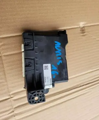 Toyota Auris E180 Other control units/modules 8865002F00