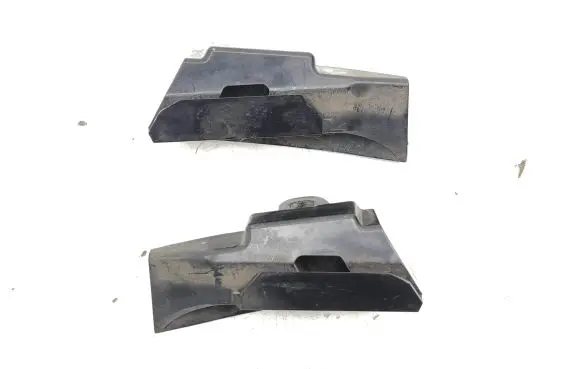 BMW i3 Fender mounting bracket 7306347 7306348