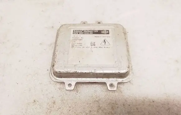 BMW X5 E70 Light module LCM 5DV00961000
