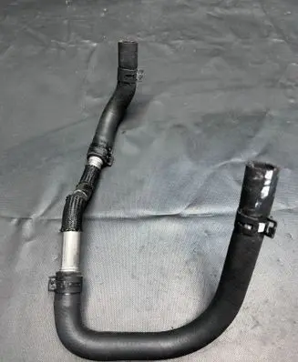 Toyota Hilux VIII Engine coolant pipe/hose 9O9O9I9O9IIII9
