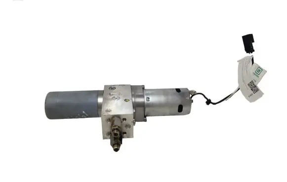 Opel Insignia A Tailgate hydraulic pump motor 1090096 3L2143