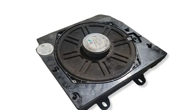 BMW X3 E83 Subwoofer speaker 61928910