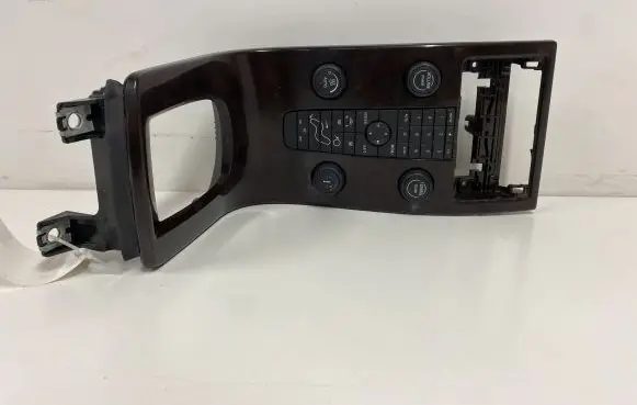 Volvo V50 Climate control unit 8623067