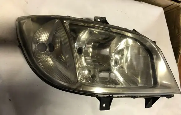 Mercedes-Benz Sprinter W901 W902 W903 W904 Headlight/headlamp A9018202961