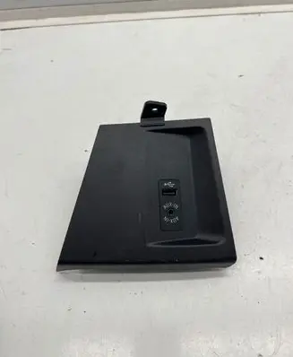 USB socket connector