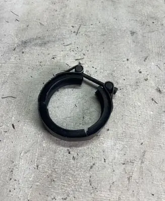 Volkswagen PASSAT B6 Muffler pipe connector clamp 1k0253725