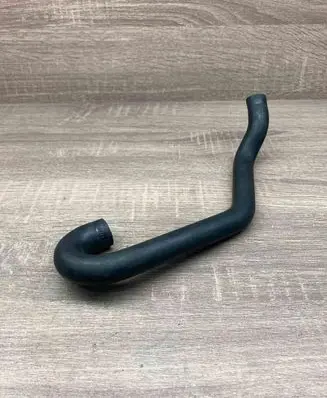 BMW 7 E38 Engine coolant pipe/hose 8371386
