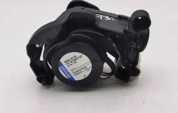 Mercedes-Benz CLS C218 X218 Engine control unit/module fan A2129063102