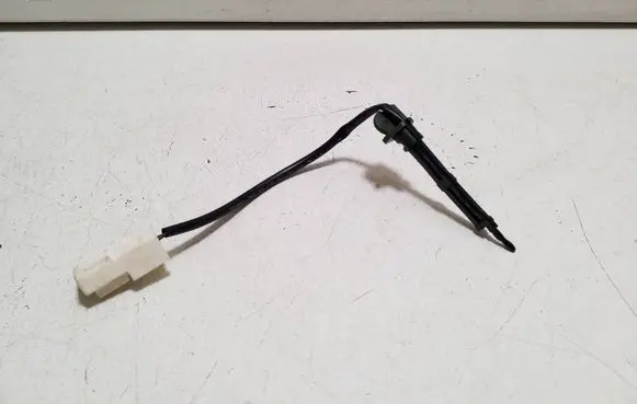 Tesla Model S Interior temperature sensor