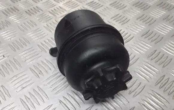 Opel Omega B2 Power steering fluid tank/reservoir