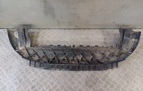 Volvo C30 Front bumper skid plate/under tray 31299060