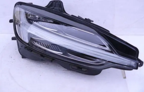 Volvo S60 Headlight/headlamp 32338002