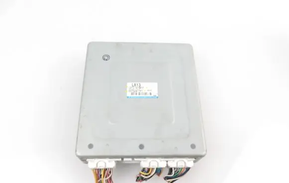 Mazda 6 Engine control unit/module E6T52477H1 L81318881F