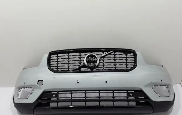 Volvo XC40 Front bumper 31449359
