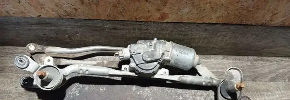 Mazda 5 Front wiper linkage and motor SCC29