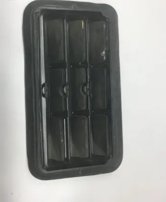 Dodge Challenger Quarter panel pressure vent 68170766