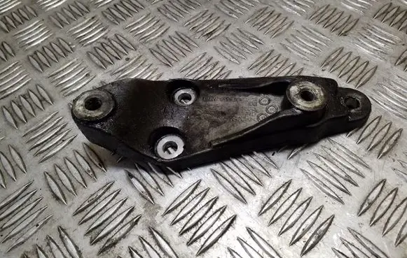 Mini Cooper Countryman R60 Engine mounting bracket 11117812623