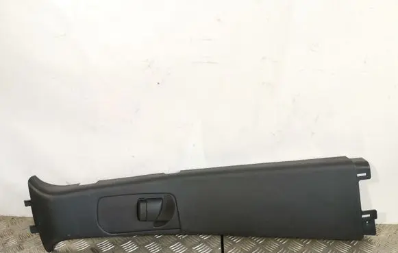 Jeep Grand Cherokee (B) pillar trim (top)