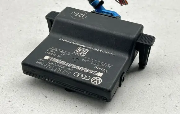 Volkswagen Golf Plus Gateway control module 3C0907530E 3C0907951 404339
